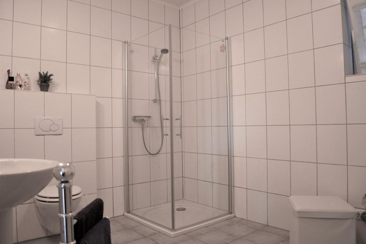 Ferienwohnung Bellerbergblick Ettringen  エクステリア 写真